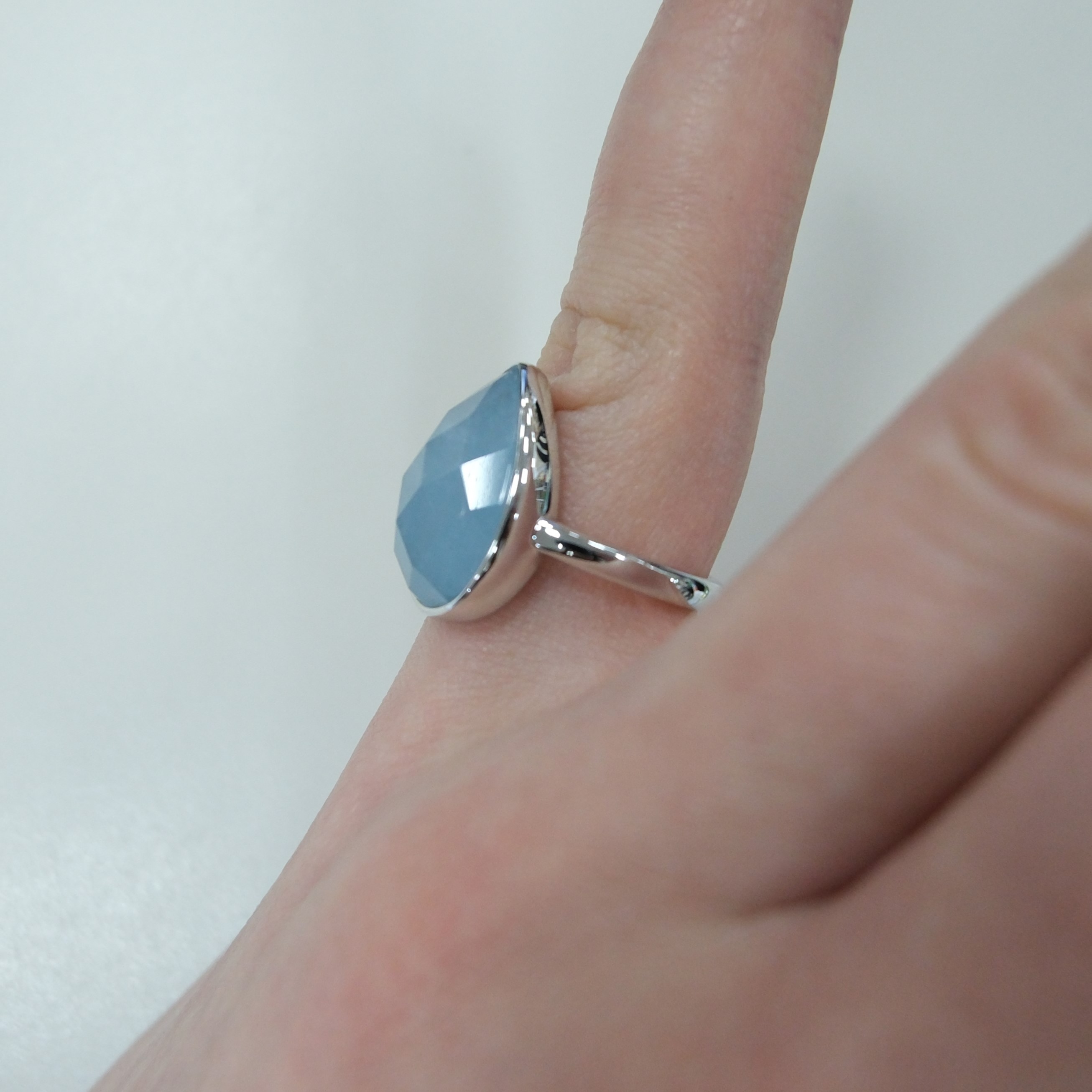 Серебряное кольцо с аквамарином